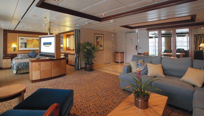Royal Caribbean International Serenade of the Seas Accommodation Owners Suite.jpg